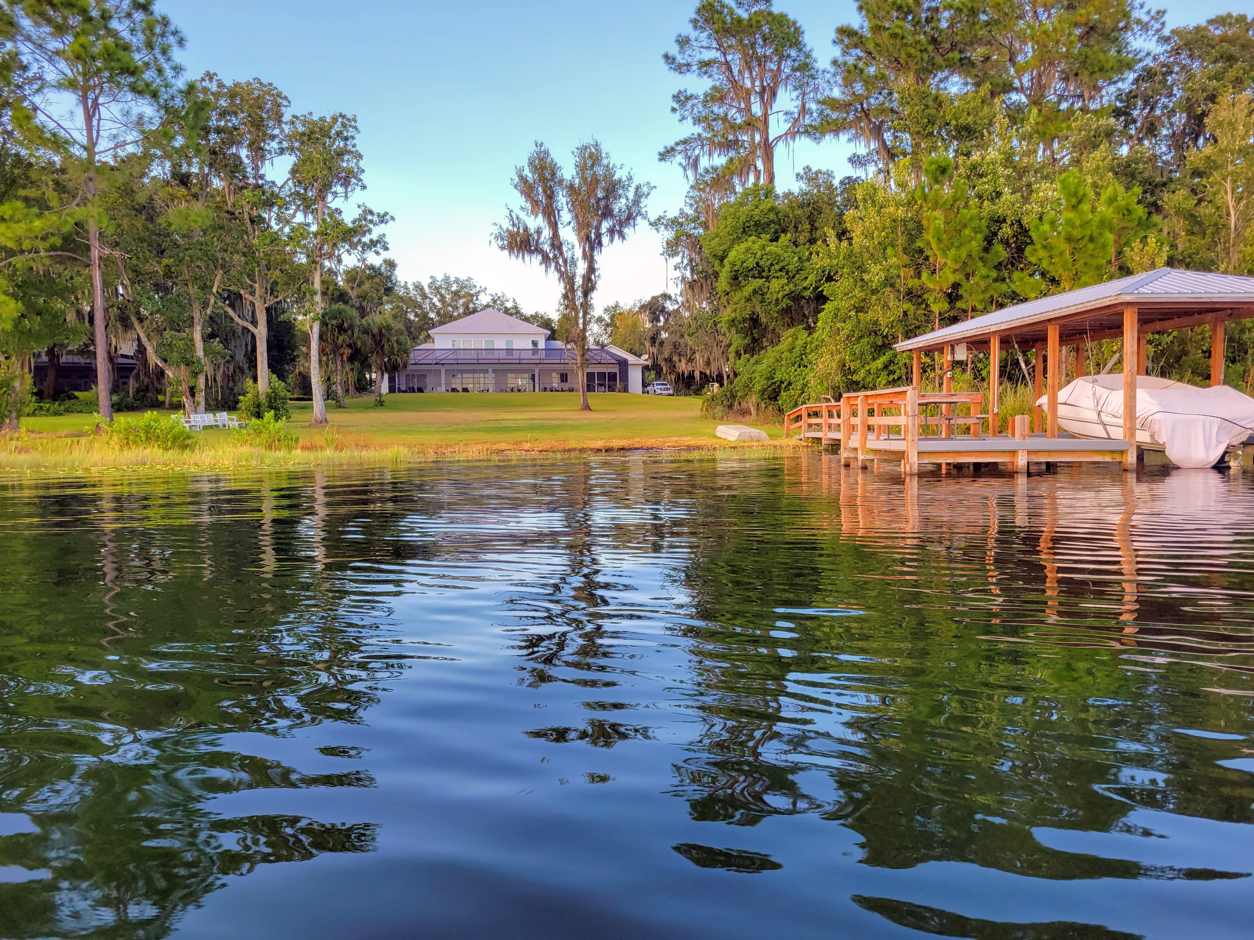 Neighbor property around Lake Dalhousie